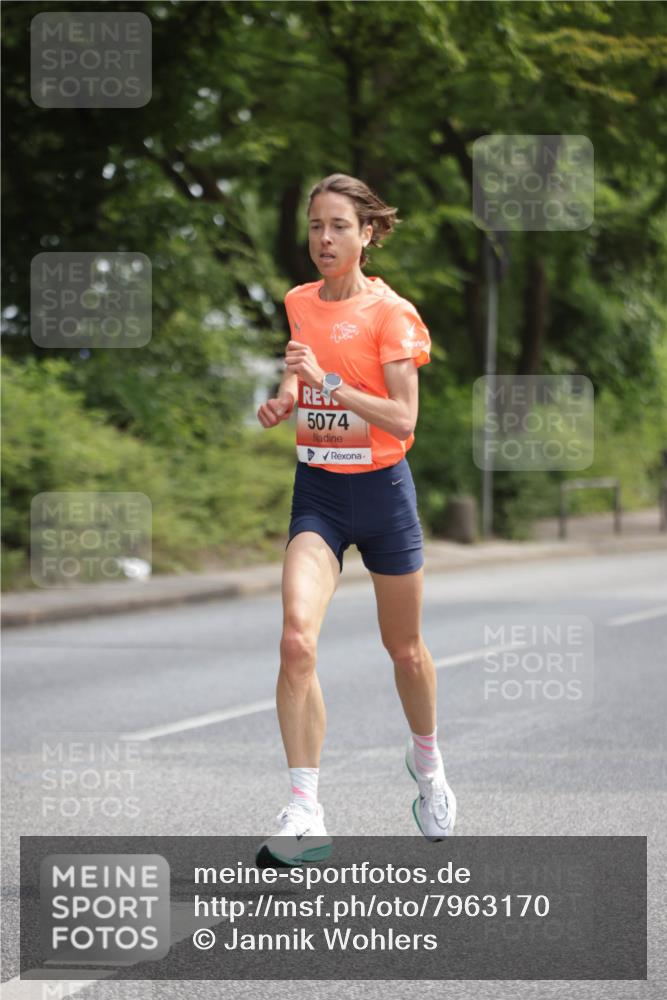 15.06.2025 - REWE Women's Run Jannik Wohlers http://msf.ph/oto/7963170 15.06.2025 09:56:52 Laufen 5074 meine-sportfotos.de