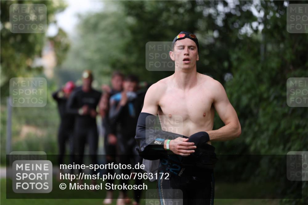 15.06.2025 - 7 Türme Triathlon Michael Strokosch http://msf.ph/oto/7963172 15.06.2025 12:15:48 Schwimmen 366, 446, 500, 503, 537, 575, 583 meine-sportfotos.de