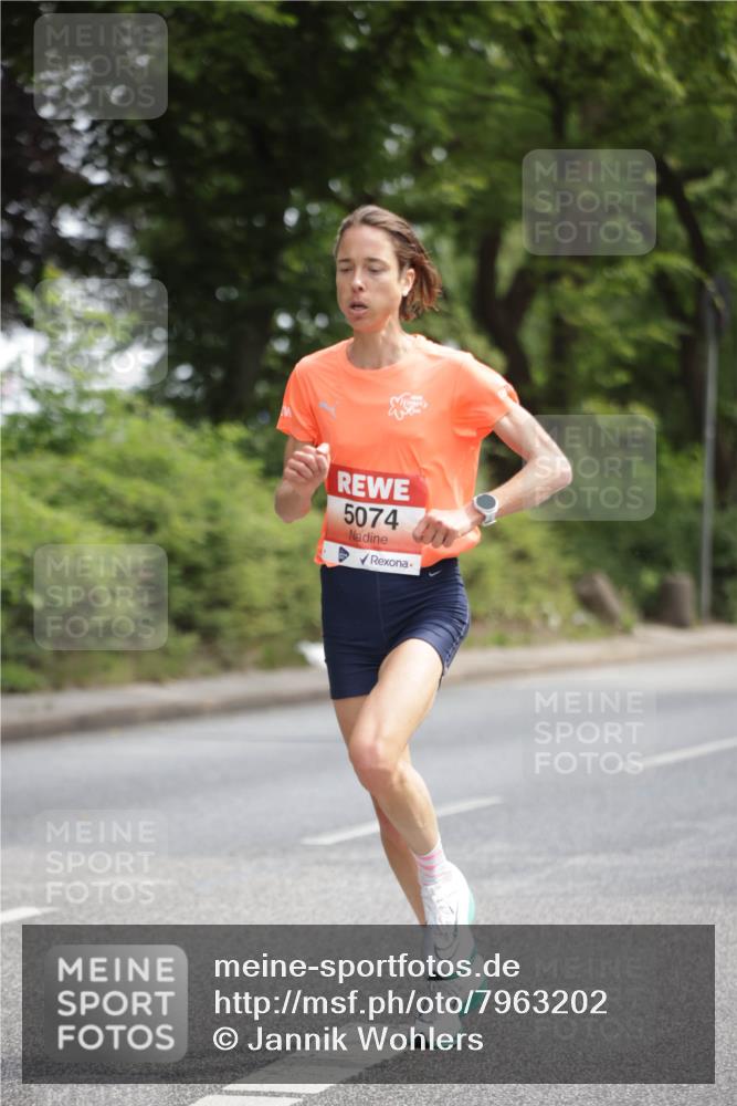 15.06.2025 - REWE Women's Run Jannik Wohlers http://msf.ph/oto/7963202 15.06.2025 09:56:52 Laufen 5074 meine-sportfotos.de