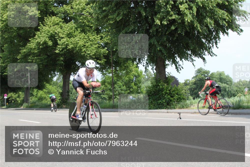 15.06.2025 - 7 Türme Triathlon Yannick Fuchs http://msf.ph/oto/7963244 15.06.2025 12:49:03 Radfahren  meine-sportfotos.de