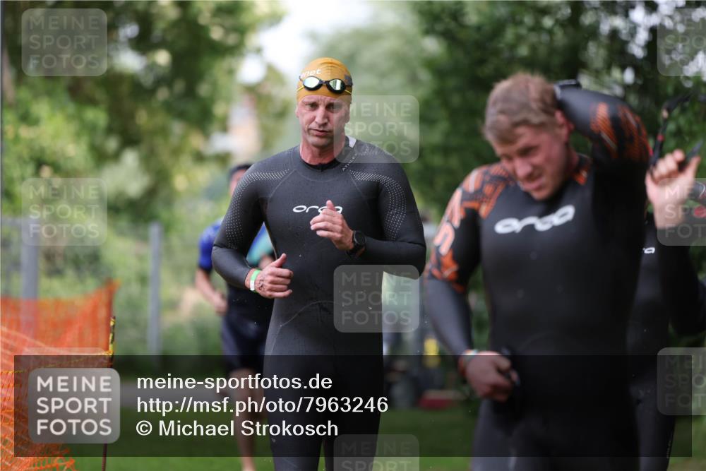 15.06.2025 - 7 Türme Triathlon Michael Strokosch http://msf.ph/oto/7963246 15.06.2025 12:15:53 Schwimmen 366, 446, 500, 503, 537, 567, 575, 583 meine-sportfotos.de