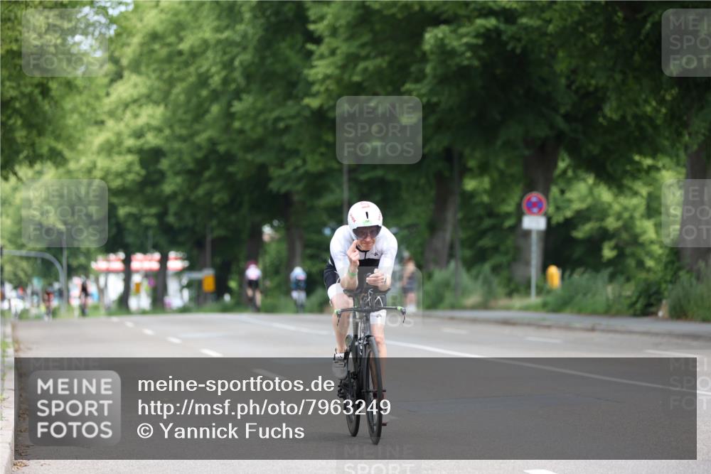 15.06.2025 - 7 Türme Triathlon Yannick Fuchs http://msf.ph/oto/7963249 15.06.2025 11:09:16 Radfahren  meine-sportfotos.de