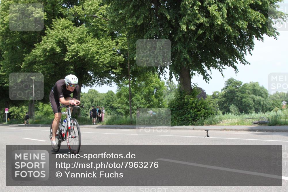 15.06.2025 - 7 Türme Triathlon Yannick Fuchs http://msf.ph/oto/7963276 15.06.2025 12:49:14 Radfahren  meine-sportfotos.de
