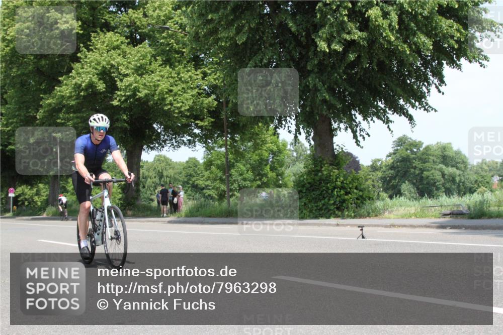 15.06.2025 - 7 Türme Triathlon Yannick Fuchs http://msf.ph/oto/7963298 15.06.2025 12:49:21 Radfahren  meine-sportfotos.de