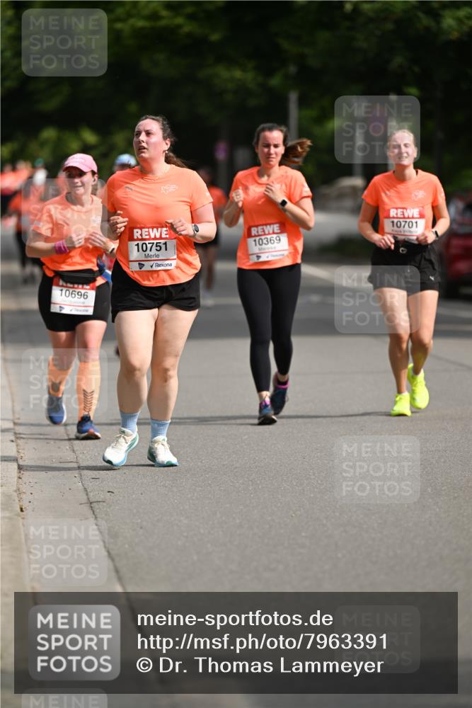 15.06.2025 - REWE Women's Run Dr. Thomas Lammeyer http://msf.ph/oto/7963391 15.06.2025 09:51:58 Laufen 10696, 10751, 10369, 10701 meine-sportfotos.de