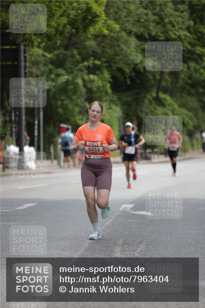 15.06.2025 - REWE Women's Run Jannik Wohlers http://msf.ph/oto/7963404 15.06.2025 09:58:04 Laufen 5353 meine-sportfotos.de