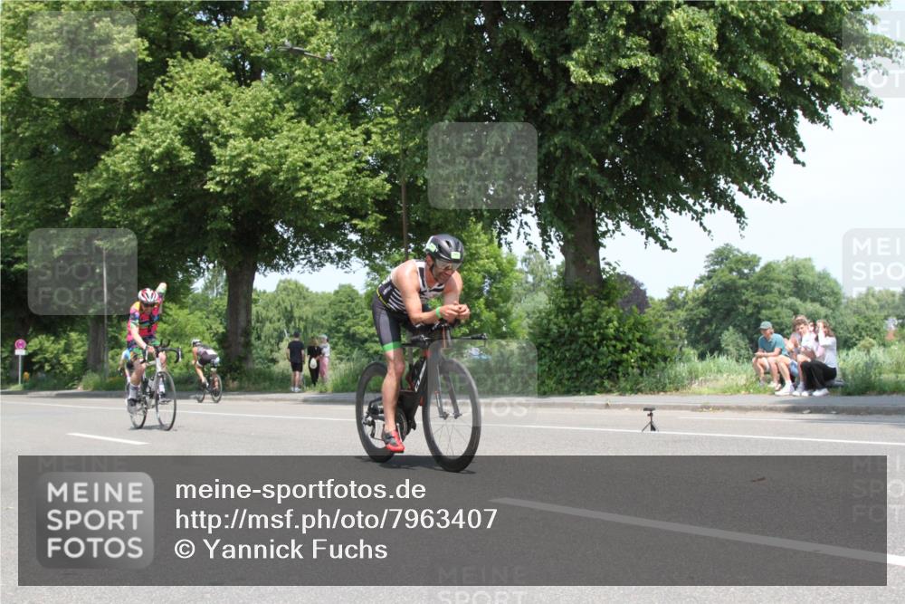 15.06.2025 - 7 Türme Triathlon Yannick Fuchs http://msf.ph/oto/7963407 15.06.2025 12:50:15 Radfahren  meine-sportfotos.de