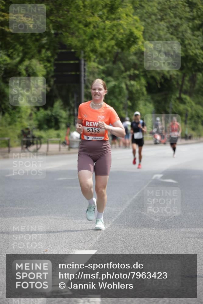 15.06.2025 - REWE Women's Run Jannik Wohlers http://msf.ph/oto/7963423 15.06.2025 09:58:05 Laufen 5353 meine-sportfotos.de