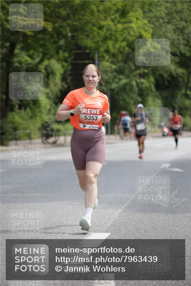 15.06.2025 - REWE Women's Run Jannik Wohlers http://msf.ph/oto/7963439 15.06.2025 09:58:06 Laufen 5353 meine-sportfotos.de