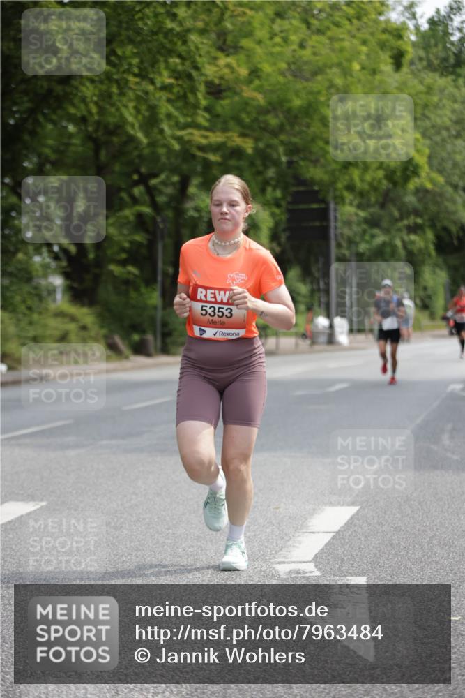 15.06.2025 - REWE Women's Run Jannik Wohlers http://msf.ph/oto/7963484 15.06.2025 09:58:07 Laufen 5353 meine-sportfotos.de