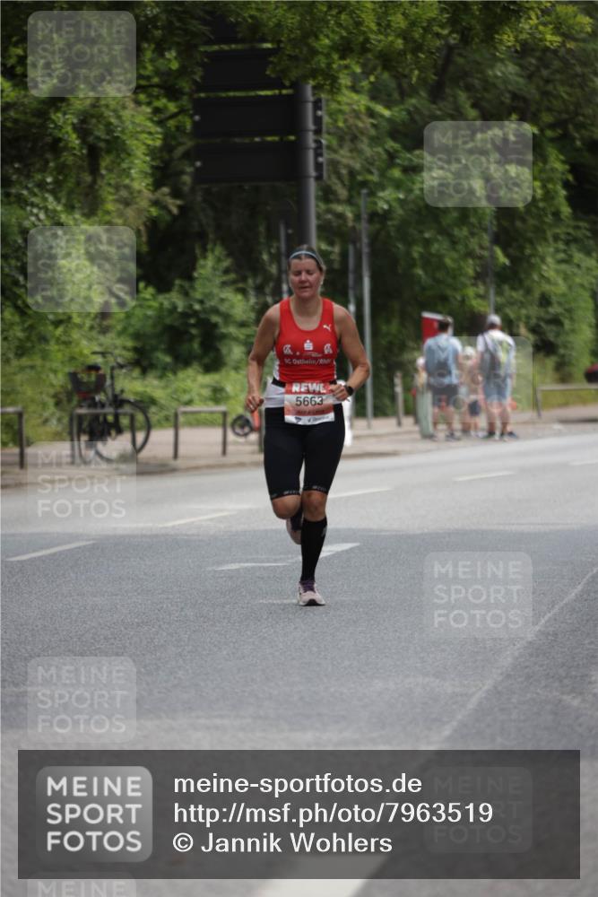 15.06.2025 - REWE Women's Run Jannik Wohlers http://msf.ph/oto/7963519 15.06.2025 09:58:13 Laufen 5663 meine-sportfotos.de