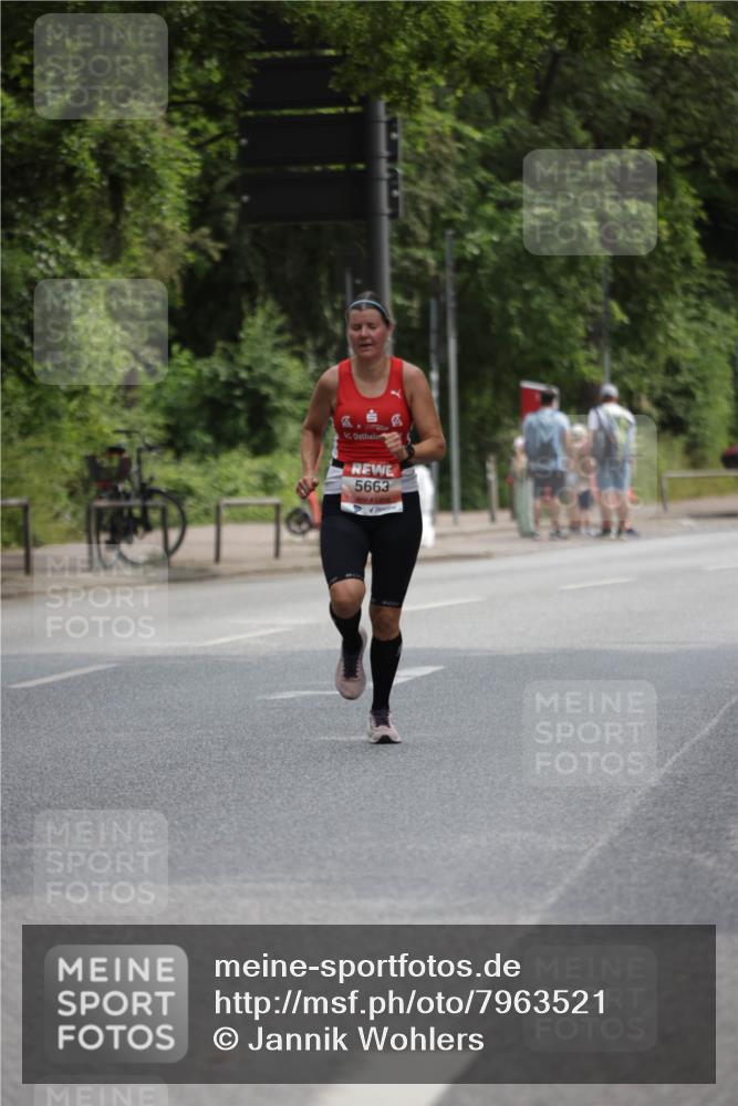 15.06.2025 - REWE Women's Run Jannik Wohlers http://msf.ph/oto/7963521 15.06.2025 09:58:13 Laufen 5663 meine-sportfotos.de