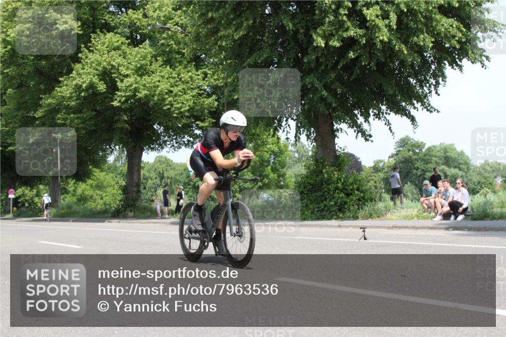 15.06.2025 - 7 Türme Triathlon Yannick Fuchs http://msf.ph/oto/7963536 15.06.2025 12:51:14 Radfahren  meine-sportfotos.de