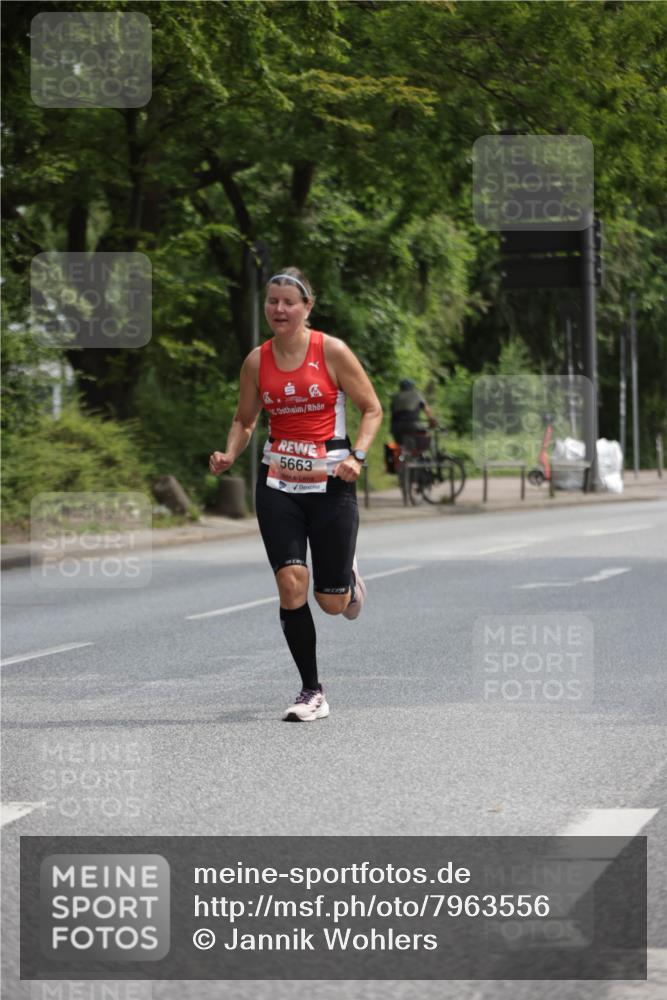 15.06.2025 - REWE Women's Run Jannik Wohlers http://msf.ph/oto/7963556 15.06.2025 09:58:16 Laufen 5663 meine-sportfotos.de