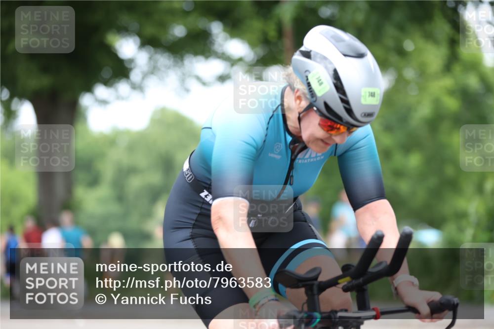 15.06.2025 - 7 Türme Triathlon Yannick Fuchs http://msf.ph/oto/7963583 15.06.2025 13:53:25 Radfahren 748, 819, 863 meine-sportfotos.de