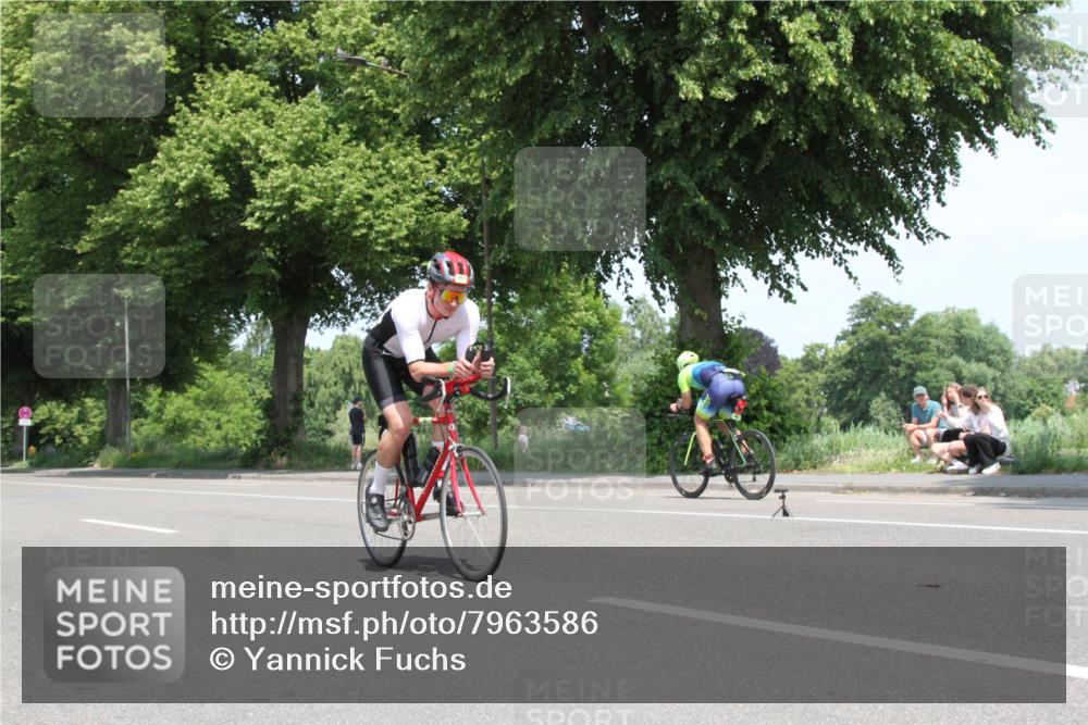 15.06.2025 - 7 Türme Triathlon Yannick Fuchs http://msf.ph/oto/7963586 15.06.2025 12:51:44 Radfahren  meine-sportfotos.de