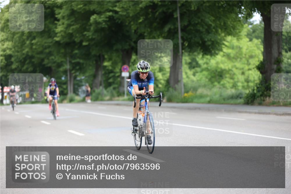 15.06.2025 - 7 Türme Triathlon Yannick Fuchs http://msf.ph/oto/7963596 15.06.2025 11:10:31 Radfahren 248, 285, 299, 302 meine-sportfotos.de