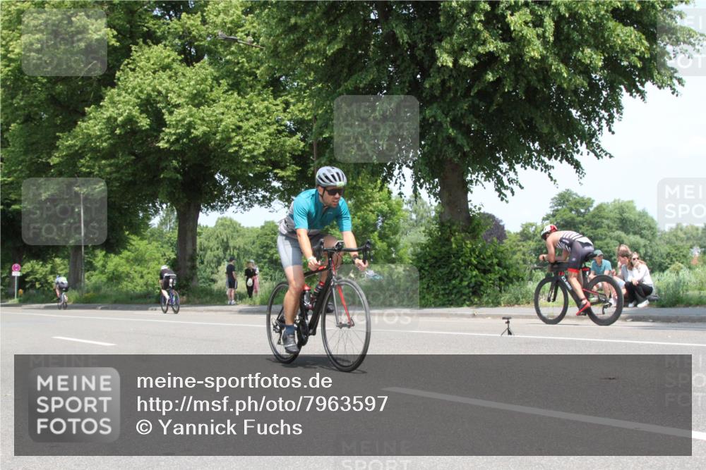 15.06.2025 - 7 Türme Triathlon Yannick Fuchs http://msf.ph/oto/7963597 15.06.2025 12:51:50 Radfahren  meine-sportfotos.de