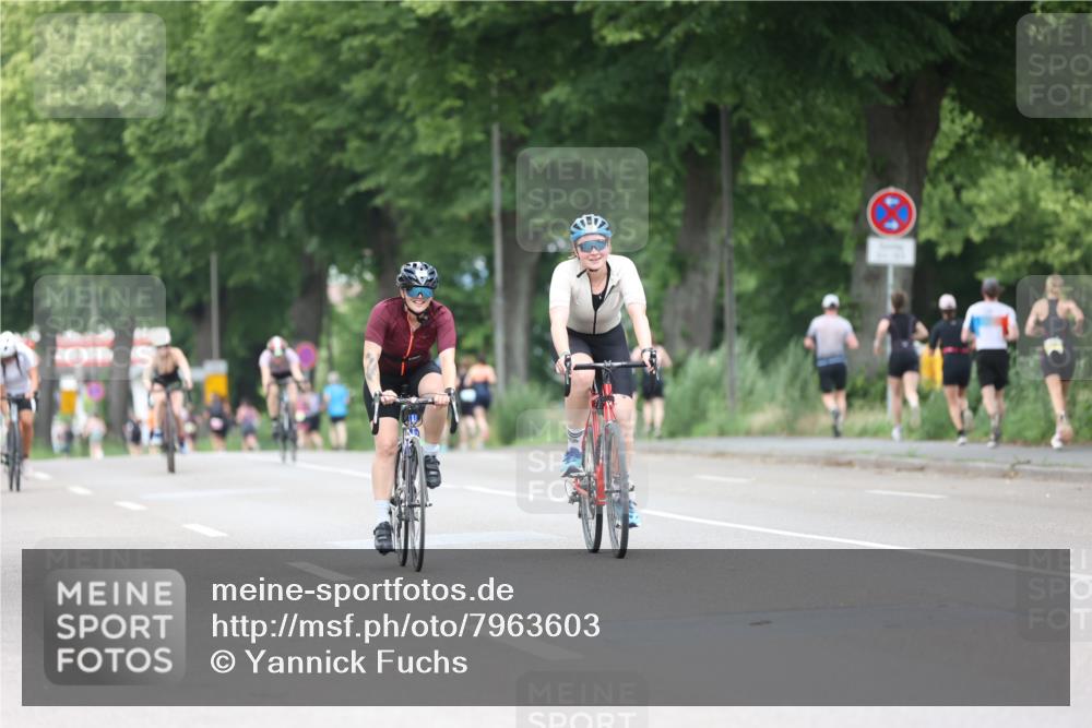 15.06.2025 - 7 Türme Triathlon Yannick Fuchs http://msf.ph/oto/7963603 15.06.2025 13:53:28 Radfahren 748, 863, 1046, 1062 meine-sportfotos.de