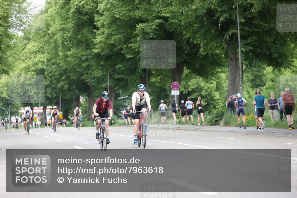 15.06.2025 - 7 Türme Triathlon Yannick Fuchs http://msf.ph/oto/7963618 15.06.2025 13:53:29 Radfahren 863, 1046, 1062 meine-sportfotos.de
