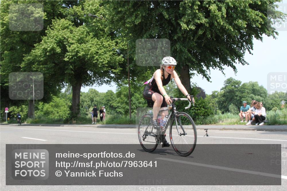 15.06.2025 - 7 Türme Triathlon Yannick Fuchs http://msf.ph/oto/7963641 15.06.2025 12:52:35 Radfahren  meine-sportfotos.de