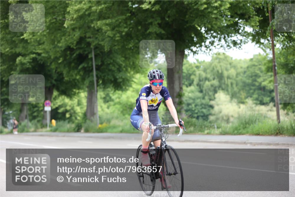 15.06.2025 - 7 Türme Triathlon Yannick Fuchs http://msf.ph/oto/7963657 15.06.2025 11:10:33 Radfahren 248, 285, 299, 302 meine-sportfotos.de