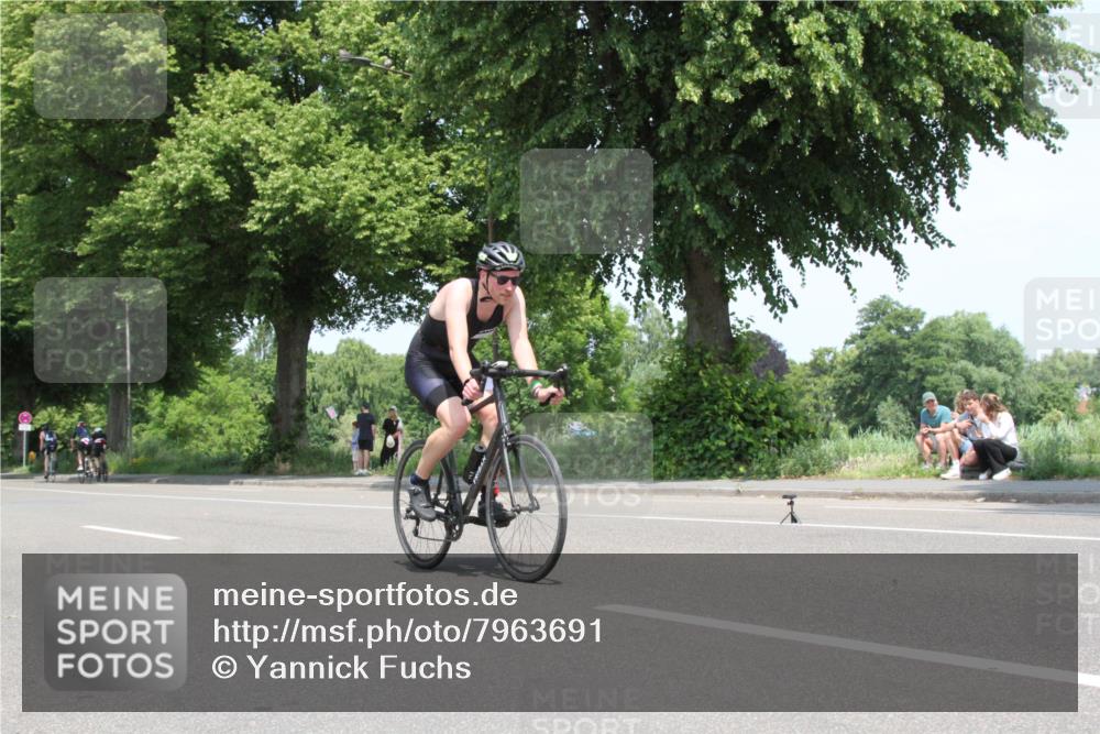 15.06.2025 - 7 Türme Triathlon Yannick Fuchs http://msf.ph/oto/7963691 15.06.2025 12:53:00 Radfahren  meine-sportfotos.de