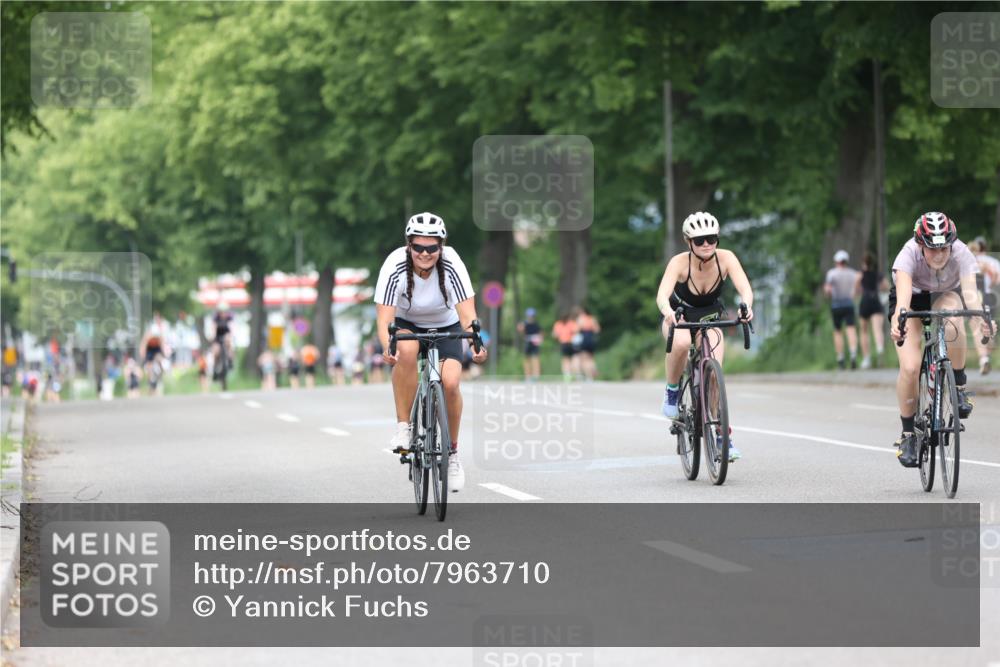 15.06.2025 - 7 Türme Triathlon Yannick Fuchs http://msf.ph/oto/7963710 15.06.2025 13:53:32 Radfahren 863, 1046, 1062 meine-sportfotos.de