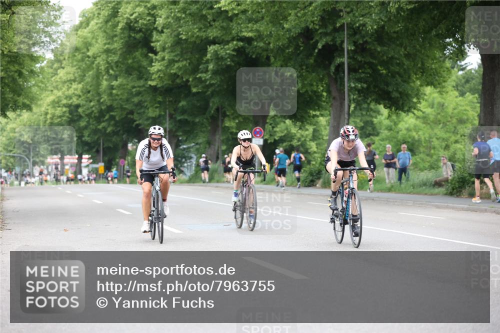 15.06.2025 - 7 Türme Triathlon Yannick Fuchs http://msf.ph/oto/7963755 15.06.2025 13:53:33 Radfahren 863, 1046, 1062 meine-sportfotos.de