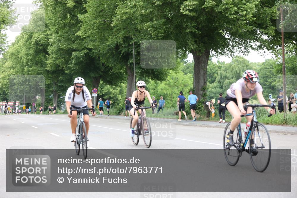 15.06.2025 - 7 Türme Triathlon Yannick Fuchs http://msf.ph/oto/7963771 15.06.2025 13:53:34 Radfahren 863, 1046, 1062, 1125 meine-sportfotos.de