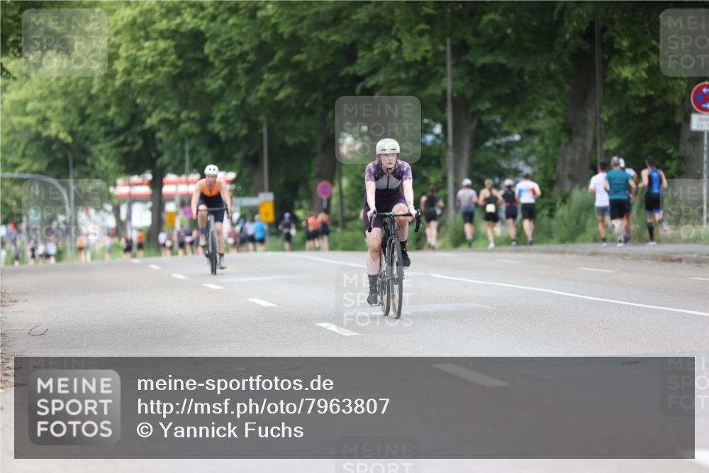 15.06.2025 - 7 Türme Triathlon Yannick Fuchs http://msf.ph/oto/7963807 15.06.2025 13:53:39 Radfahren 1125 meine-sportfotos.de