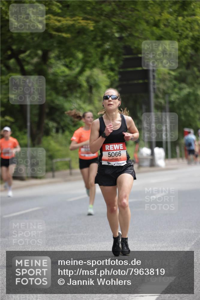 15.06.2025 - REWE Women's Run Jannik Wohlers http://msf.ph/oto/7963819 15.06.2025 09:58:41 Laufen 5066 meine-sportfotos.de
