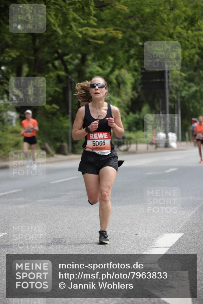 15.06.2025 - REWE Women's Run Jannik Wohlers http://msf.ph/oto/7963833 15.06.2025 09:58:42 Laufen 5066 meine-sportfotos.de