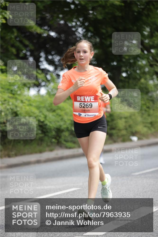 15.06.2025 - REWE Women's Run Jannik Wohlers http://msf.ph/oto/7963935 15.06.2025 09:58:45 Laufen 5269 meine-sportfotos.de