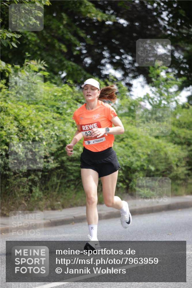 15.06.2025 - REWE Women's Run Jannik Wohlers http://msf.ph/oto/7963959 15.06.2025 09:58:46 Laufen 53 meine-sportfotos.de