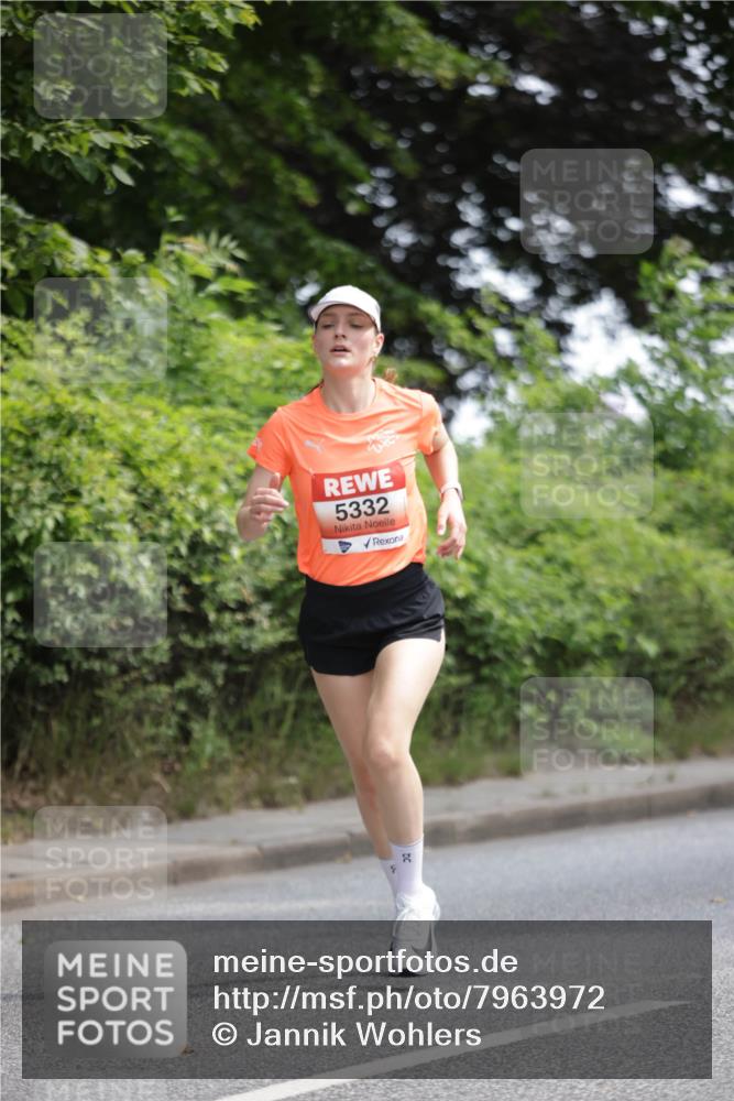 15.06.2025 - REWE Women's Run Jannik Wohlers http://msf.ph/oto/7963972 15.06.2025 09:58:46 Laufen 5332 meine-sportfotos.de