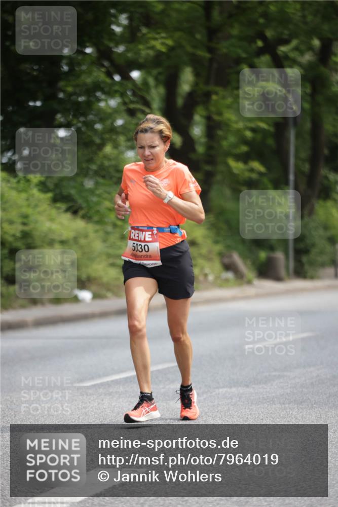15.06.2025 - REWE Women's Run Jannik Wohlers http://msf.ph/oto/7964019 15.06.2025 09:58:48 Laufen 5030 meine-sportfotos.de