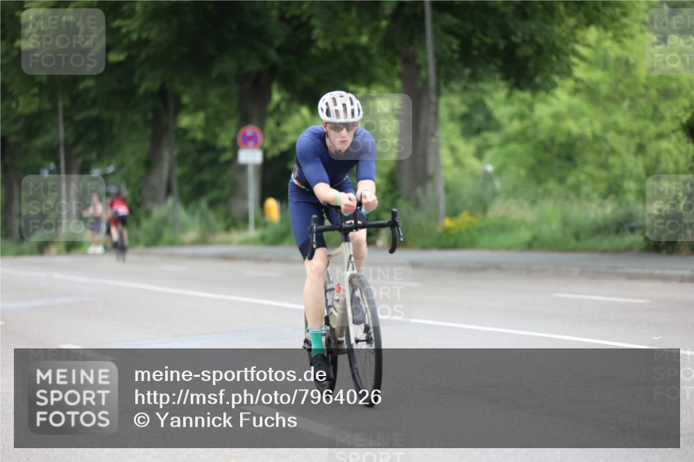 15.06.2025 - 7 Türme Triathlon Yannick Fuchs http://msf.ph/oto/7964026 15.06.2025 11:11:22 Radfahren 204, 246, 255, 263, 278, 323, 333 meine-sportfotos.de