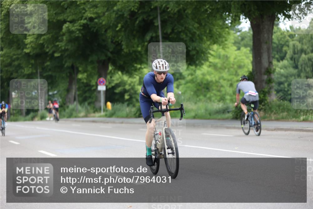 15.06.2025 - 7 Türme Triathlon Yannick Fuchs http://msf.ph/oto/7964031 15.06.2025 11:11:22 Radfahren 204, 246, 255, 263, 278, 323, 333 meine-sportfotos.de