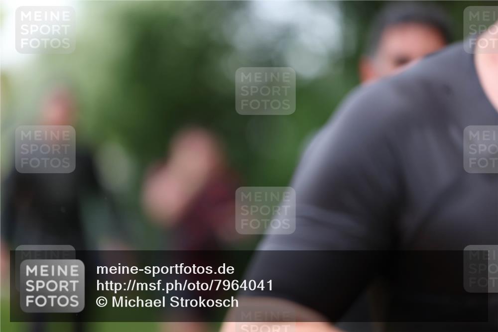 15.06.2025 - 7 Türme Triathlon Michael Strokosch http://msf.ph/oto/7964041 15.06.2025 12:16:46 Schwimmen 373, 387, 389, 400, 423, 435, 451, 485, 560, 622, 629, 632 meine-sportfotos.de
