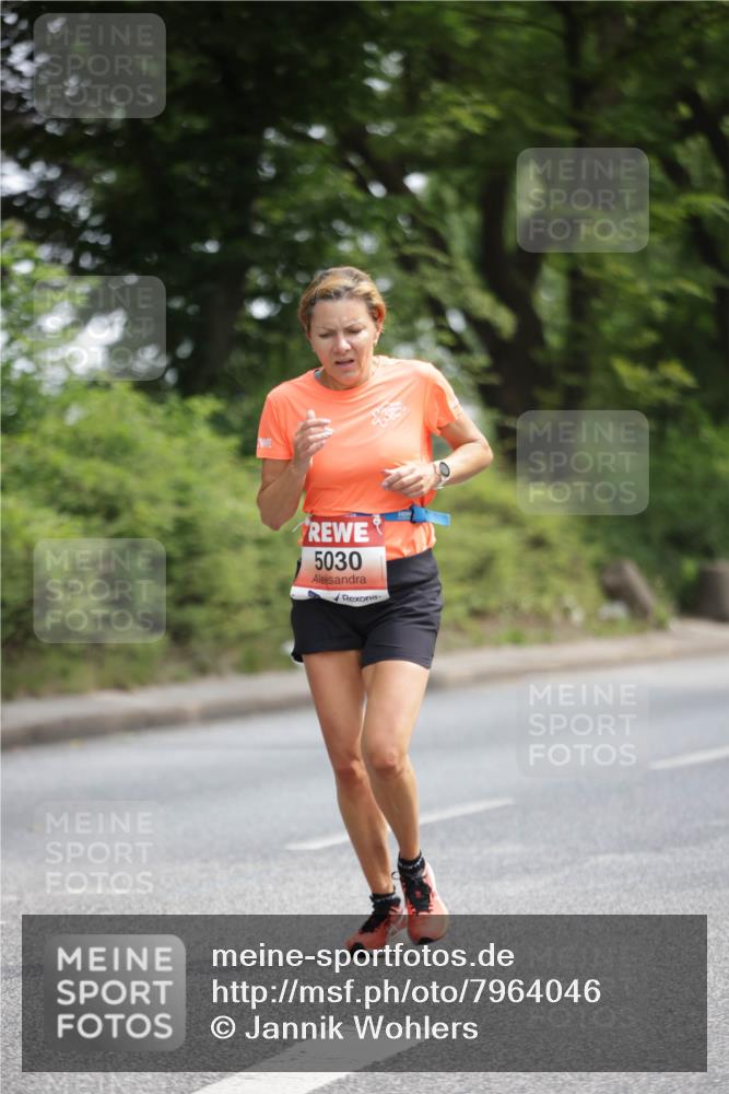 15.06.2025 - REWE Women's Run Jannik Wohlers http://msf.ph/oto/7964046 15.06.2025 09:58:49 Laufen 5030 meine-sportfotos.de