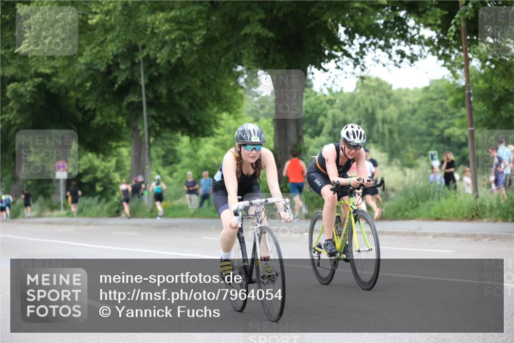 15.06.2025 - 7 Türme Triathlon Yannick Fuchs http://msf.ph/oto/7964054 15.06.2025 13:54:11 Radfahren 829, 1173, 1192 meine-sportfotos.de