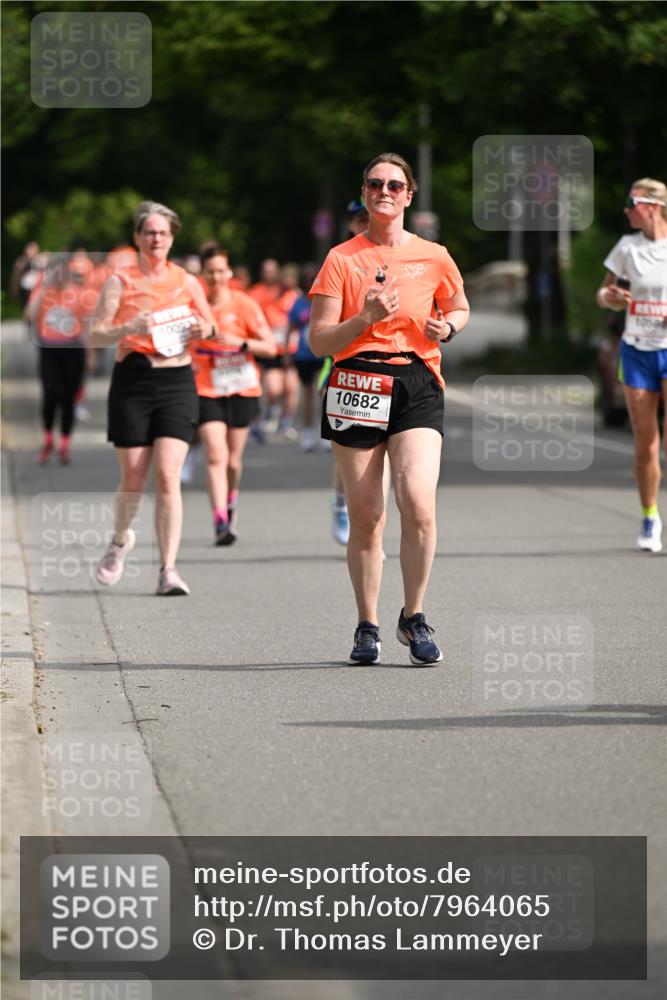 15.06.2025 - REWE Women's Run Dr. Thomas Lammeyer http://msf.ph/oto/7964065 15.06.2025 09:52:35 Laufen 10682 meine-sportfotos.de