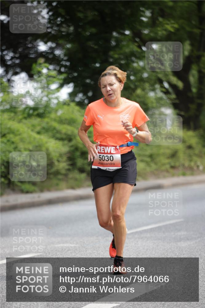 15.06.2025 - REWE Women's Run Jannik Wohlers http://msf.ph/oto/7964066 15.06.2025 09:58:49 Laufen 5030 meine-sportfotos.de