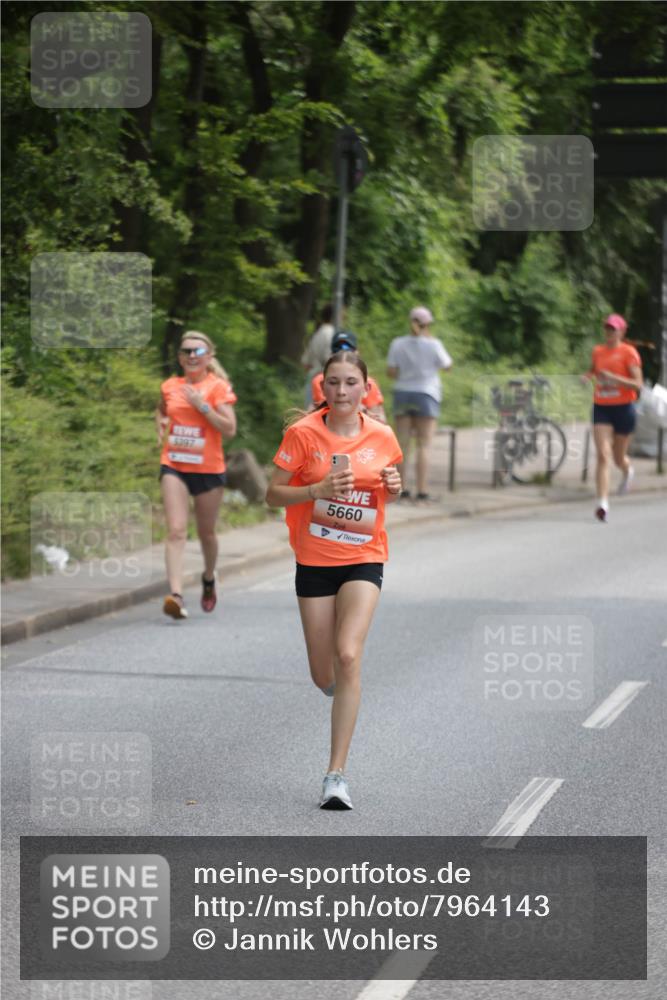 15.06.2025 - REWE Women's Run Jannik Wohlers http://msf.ph/oto/7964143 15.06.2025 09:59:13 Laufen 5397, 5660 meine-sportfotos.de