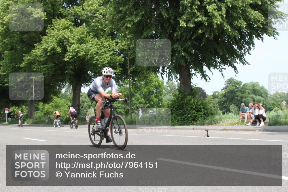 15.06.2025 - 7 Türme Triathlon Yannick Fuchs http://msf.ph/oto/7964151 15.06.2025 12:55:22 Radfahren  meine-sportfotos.de