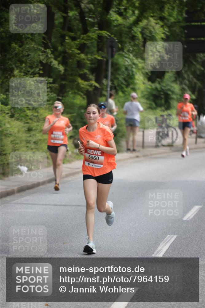 15.06.2025 - REWE Women's Run Jannik Wohlers http://msf.ph/oto/7964159 15.06.2025 09:59:14 Laufen 5397, 5660 meine-sportfotos.de