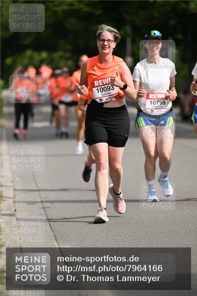 15.06.2025 - REWE Women's Run Dr. Thomas Lammeyer http://msf.ph/oto/7964166 15.06.2025 09:52:39 Laufen 10093, 10799 meine-sportfotos.de