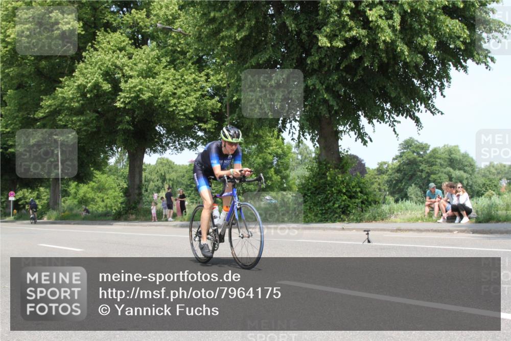 15.06.2025 - 7 Türme Triathlon Yannick Fuchs http://msf.ph/oto/7964175 15.06.2025 12:55:44 Radfahren  meine-sportfotos.de