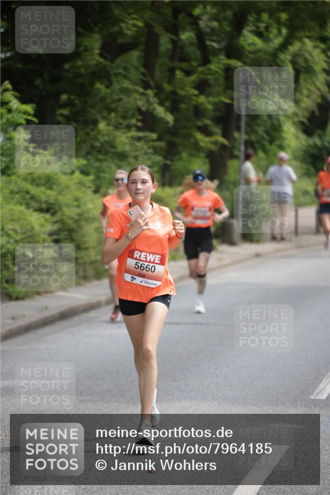 15.06.2025 - REWE Women's Run Jannik Wohlers http://msf.ph/oto/7964185 15.06.2025 09:59:15 Laufen 5660 meine-sportfotos.de